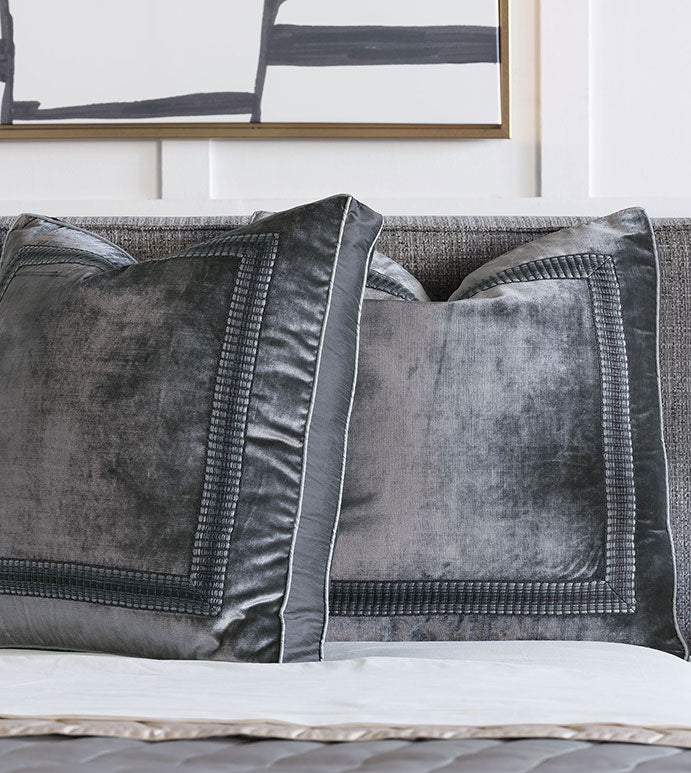 Vintage Metallic Glam Luxury Coach Bedding Set