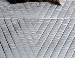 Vintage Metallic Glam Luxury Coach Bedding Set