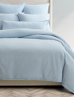 All-Season Seersucker Bedding Set