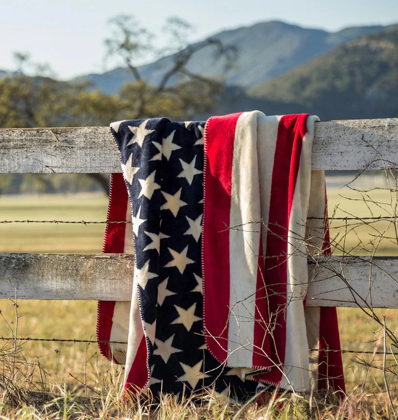 Luxury Double-Plush Throws/Stars And Stripes