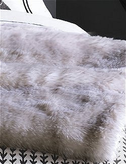 Faux Fox Luxury Throw