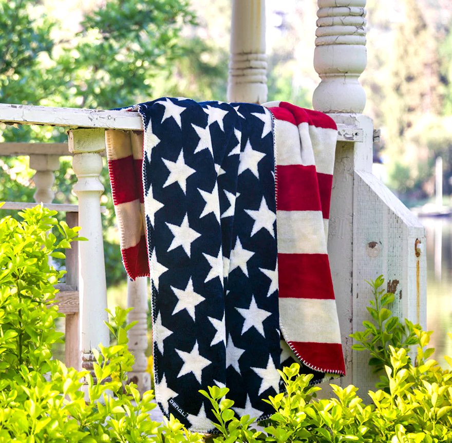 Luxury Double-Plush Throws/Stars And Stripes