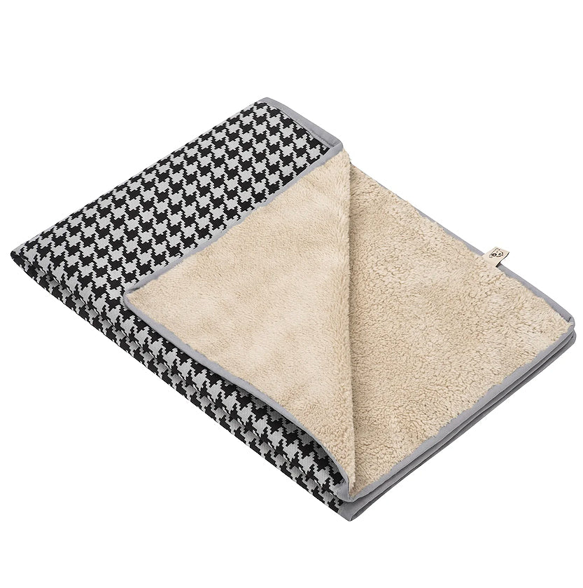 Houndstooth Plush Double-Sided Pet Blanket